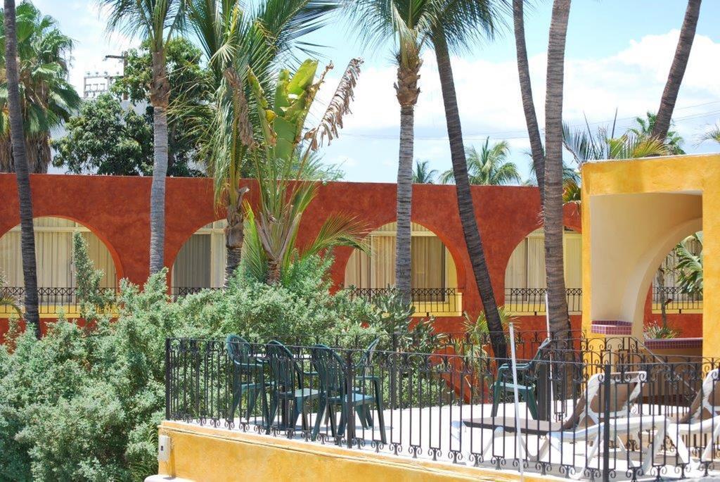 Hotel Mar De Cortez Кабо Сан Лукас Екстериор снимка