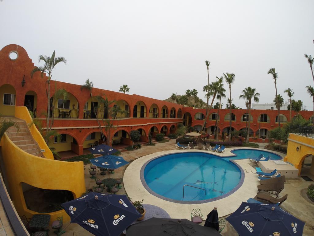 Hotel Mar De Cortez Кабо Сан Лукас Екстериор снимка