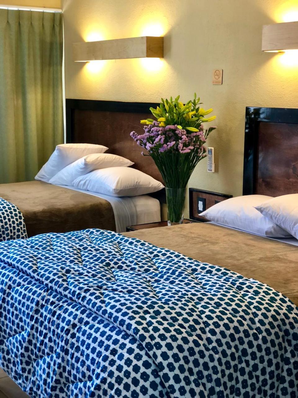 Hotel Mar De Cortez Кабо Сан Лукас Екстериор снимка